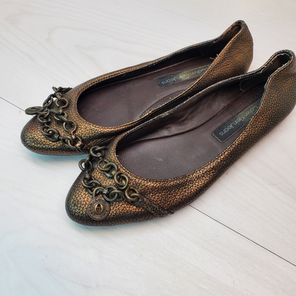 Calvin Klein Jeans Women's Metallic Bronze Ballet Flats Chain Lock Detail Size 5